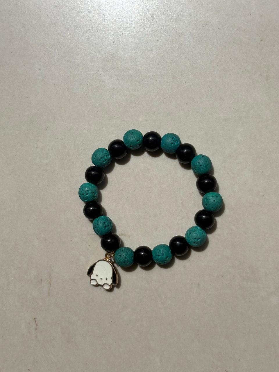 Pack of 2 Elegant Handmade Pearl & Flower Charm Bracelet – Trendy Beaded Wrist Jewelry for Women & Girls – Fashion Accessory for Casual, Party & Gift