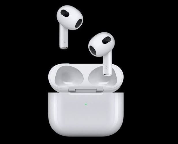 Apple AirPods Pro (2nd generation) Enhanced Noise Reduction - Wireless Convenienc